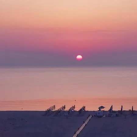 Διαμέρισμα Mirage By The Sea *